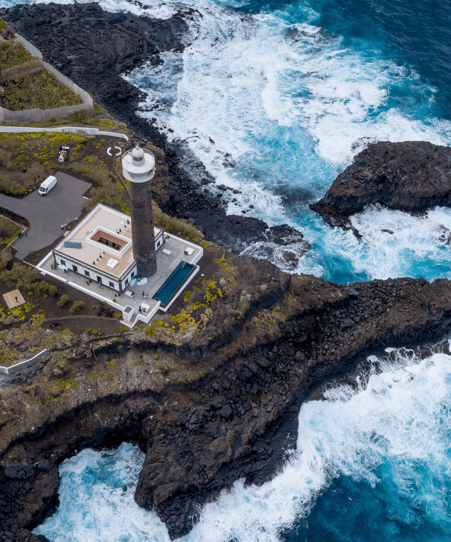 Floatel Faro Punta Cumplida